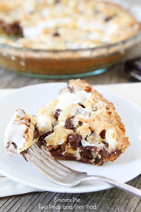 https://aileencooks.com/wp-content/uploads/2015/10/smores-pie.jpg