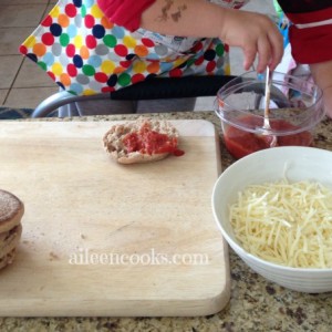 Kids Can Cook: Mini Pizzas with Cibo Pizza