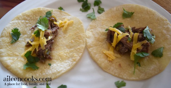 Crockpot Beef Tacos Recipe. This slow cooker recipe is easy to make using a chuck roast