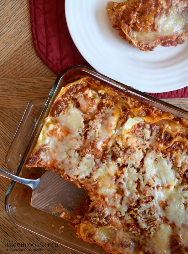 Roasted Garlic Three Cheese Lasagna. This is an easy to make family meal with no boil lasagna noodles. Vegetarian. Freezer Friendly. Kid Friendly. [ad] https://aileencooks.com