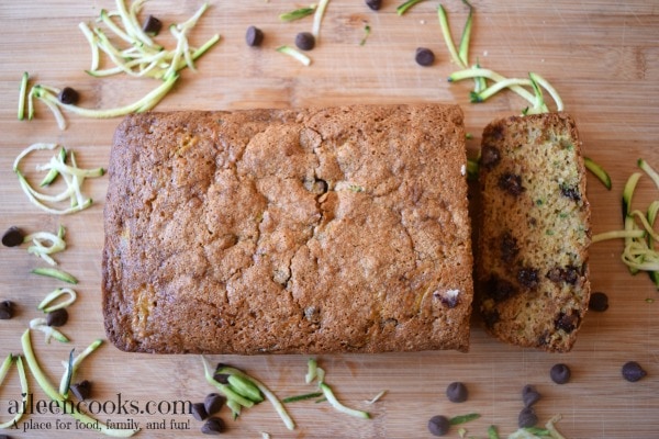 Whole Wheat Chocolate Chip Zucchini Bread. Healthy. Vegetarian. Kid-friendly. https://aileencooks.com