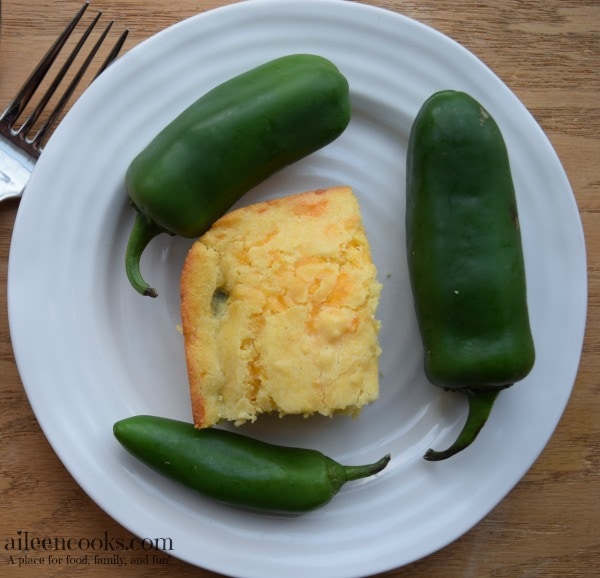 Fast and easy corn bread made with jalapenos and sharp cheddar. Recipe form aileencooks.com.