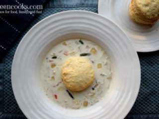 Slow Cooker Creamy Chicken Pot Pie Soup