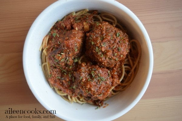 Slow Cooker Spaghetti and Meatballs (Freezer Friendly)