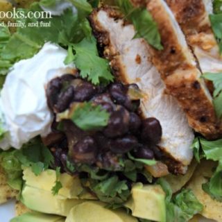 This black bean and chicken taco salad is an easy and healthy weeknight meal!