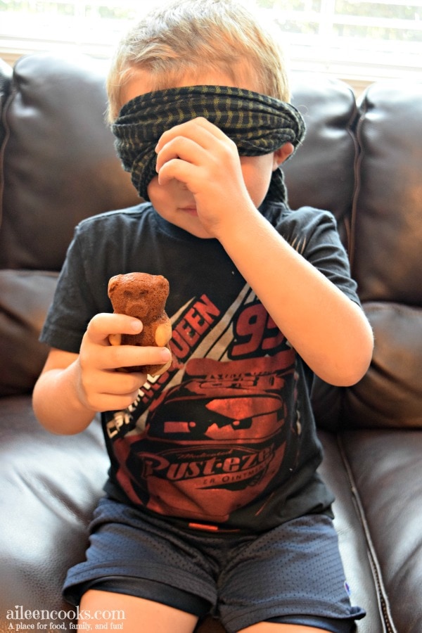 We had so much fun having a blind taste testing of teddy graham's soft bakes filled snacks.