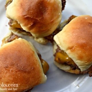 Skip the grill with these easy cheeseburger sliders. They are flavorful and comforting. The best news? They will be ready in 30 minutes!