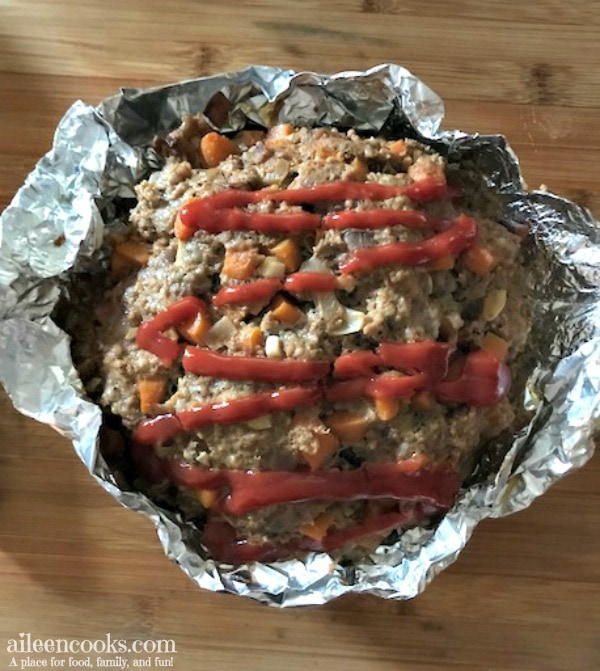 Instant Pot Meatloaf with Potatoes and Carrots