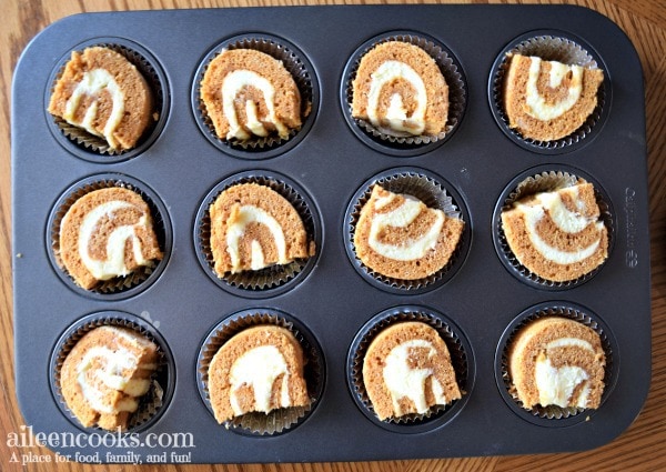 Easy 2 ingredient pumpkin roll cupcakes. The perfect pumpkin recipe for the non baker!