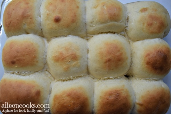 30 minute dinner rolls are perfect for Thanksgiving dinner or as the base for sliders! 