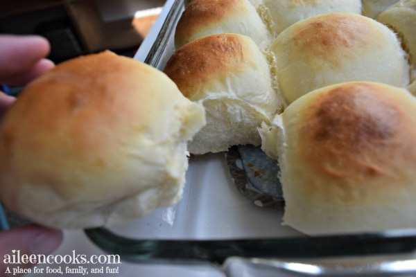 30 minute dinner rolls are perfect for Thanksgiving dinner or as the base for sliders! 