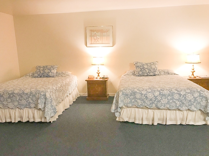 The second room of the two bedroom suite at Hofsas House, featuring two queen sized beds. 