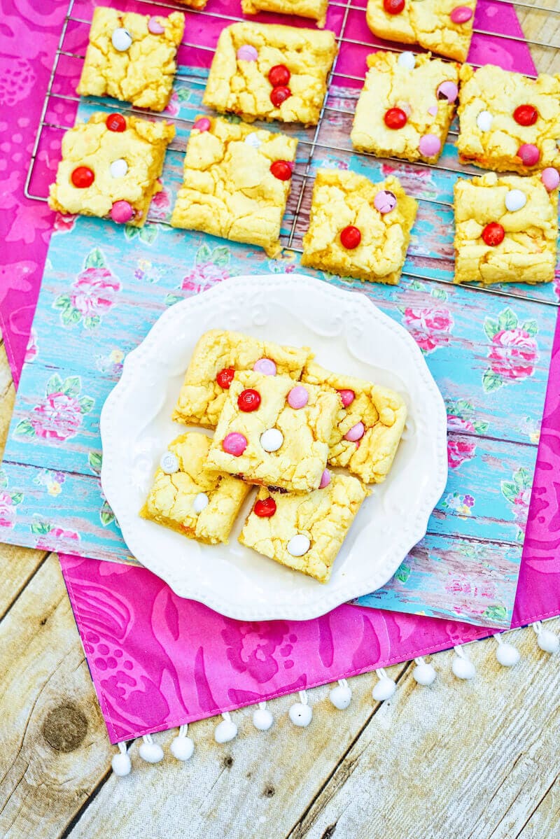 Valentine's Day Cookie Bars - Aileen Cooks