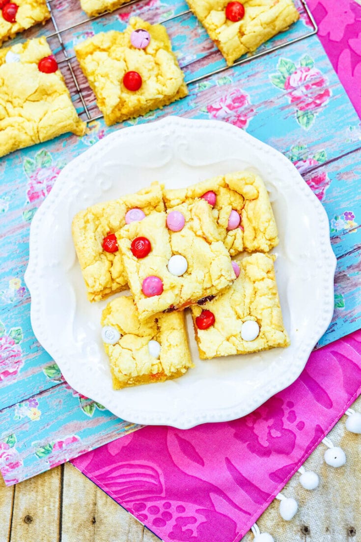 Valentine's Day Cookie Bars - Aileen Cooks