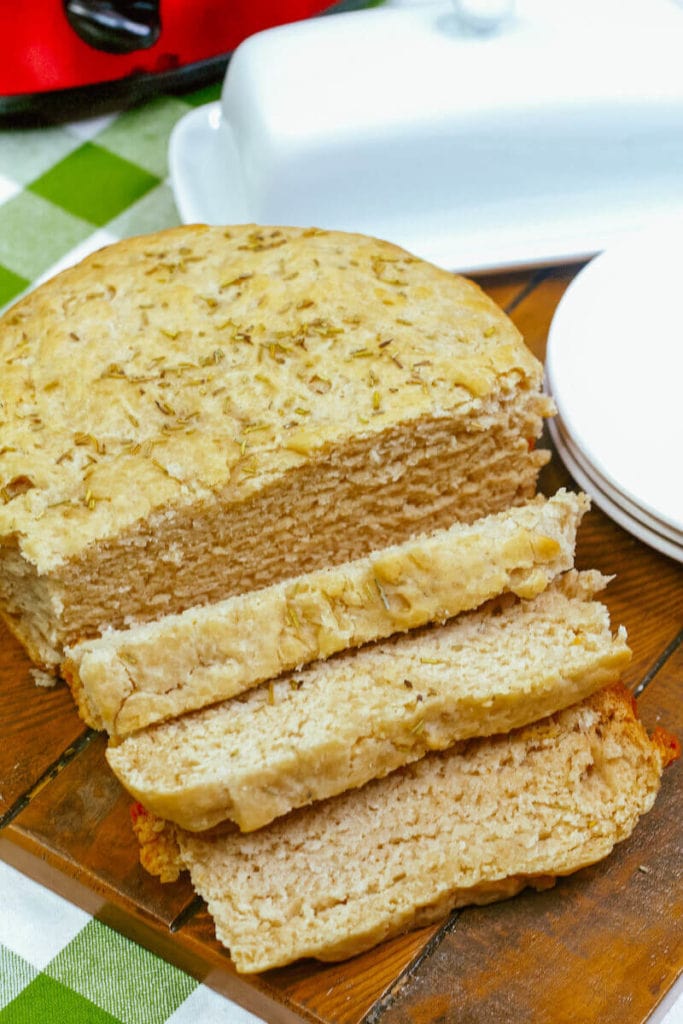Close up of sliced crock pot bread.