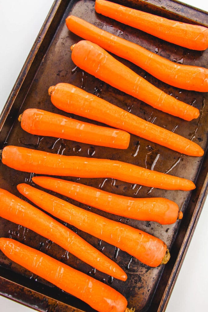 Vegan Roasted Carrot Soup - Aileen Cooks