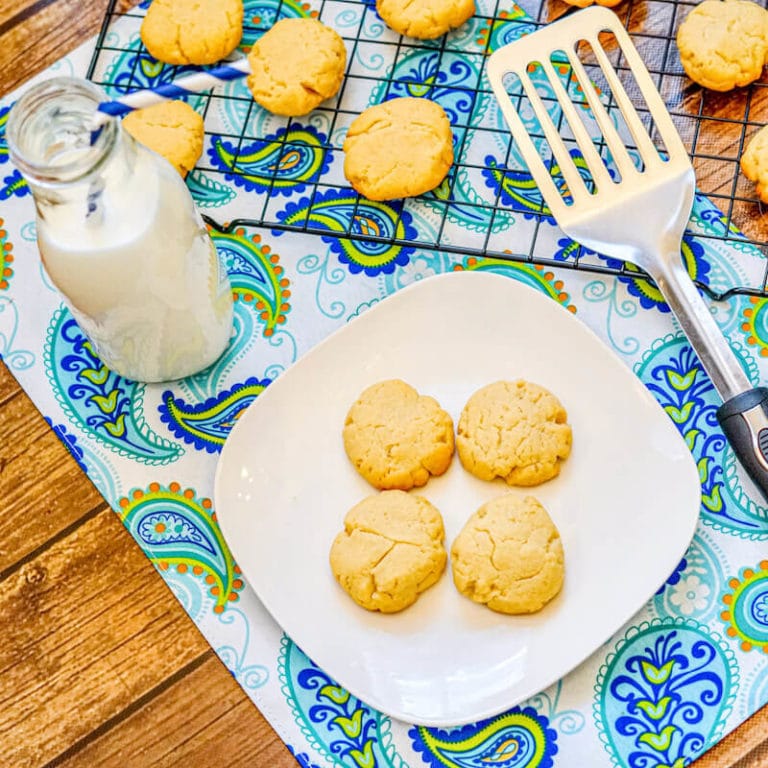 Buttery 3 Ingredient Shortbread Cookies - Aileen Cooks