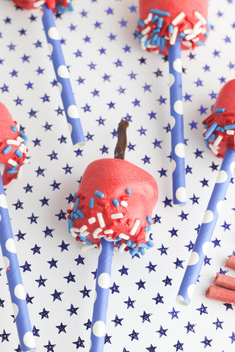 4th of July Marshmallow Pops - Aileen Cooks