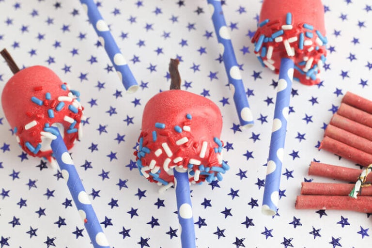 4th of July Marshmallow Pops