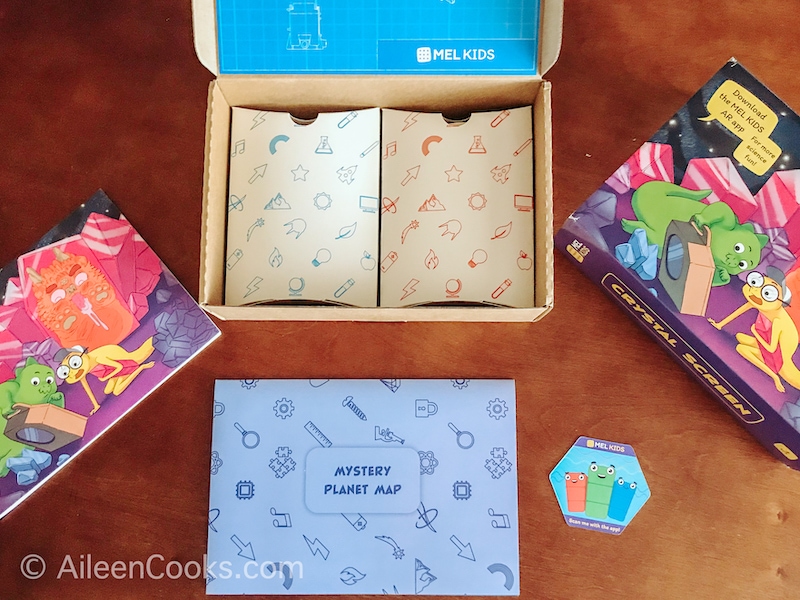 Inside the Mel Kid STEM Box