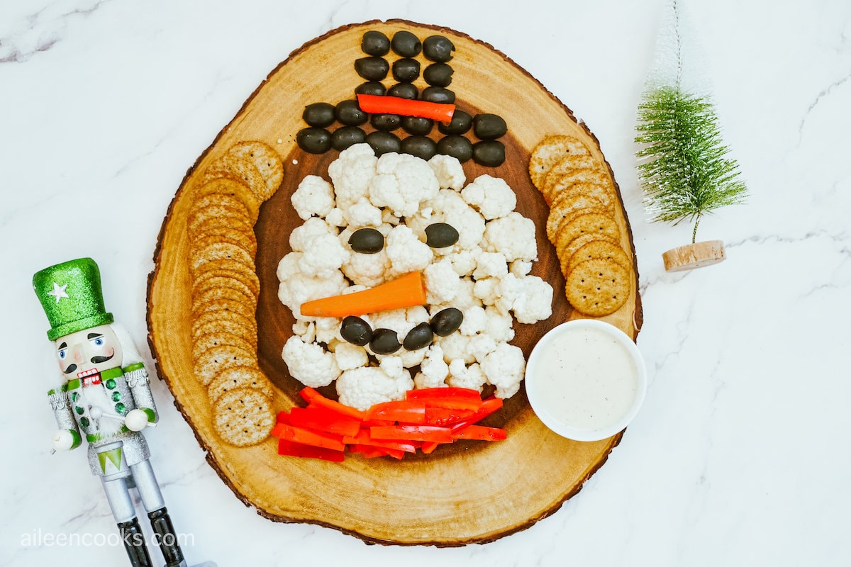 Snowman Veggie Tray - Aileen Cooks